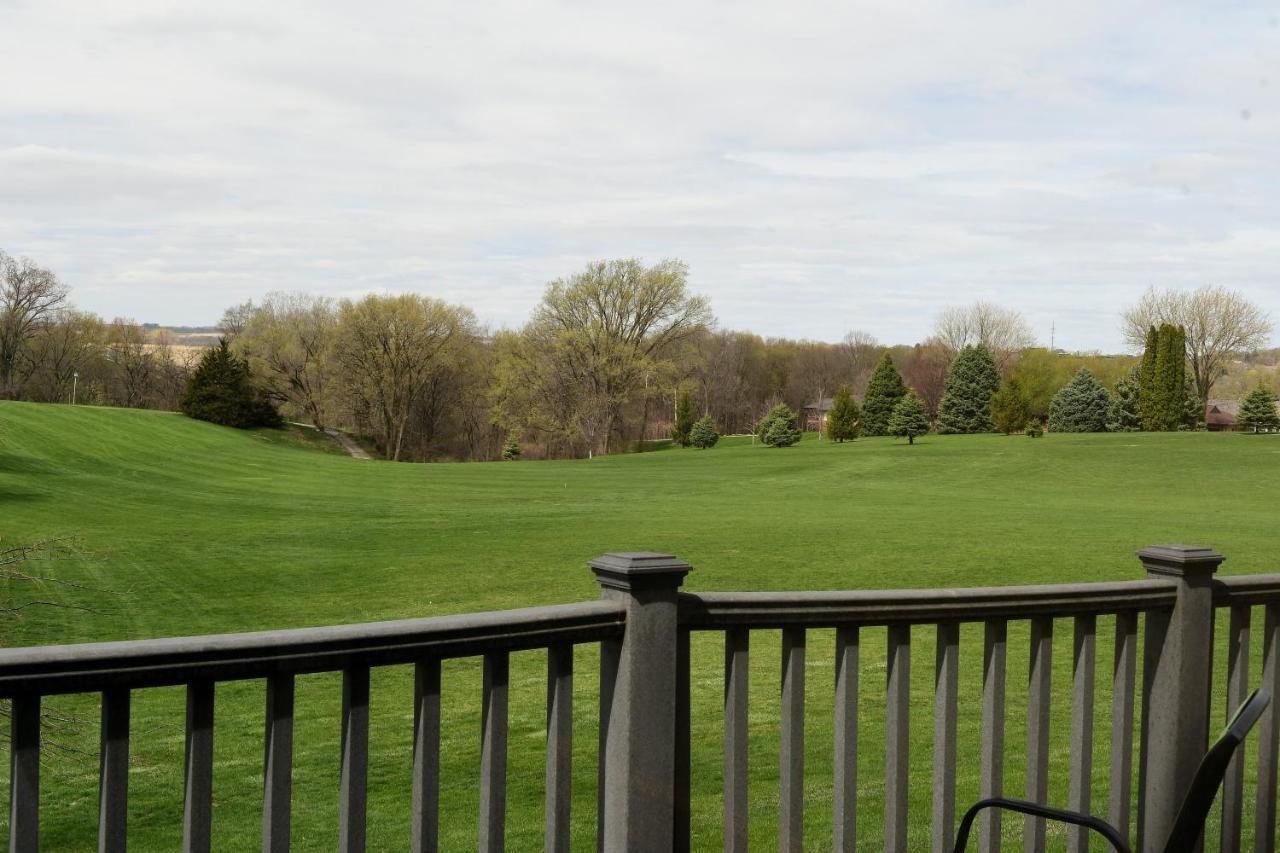 Cobblestone Inn & Suites - Denison | Majestic Hills Exterior foto