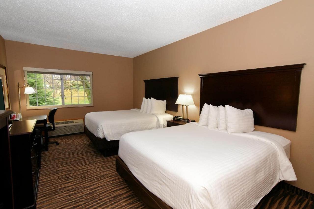 Cobblestone Inn & Suites - Denison | Majestic Hills Exterior foto