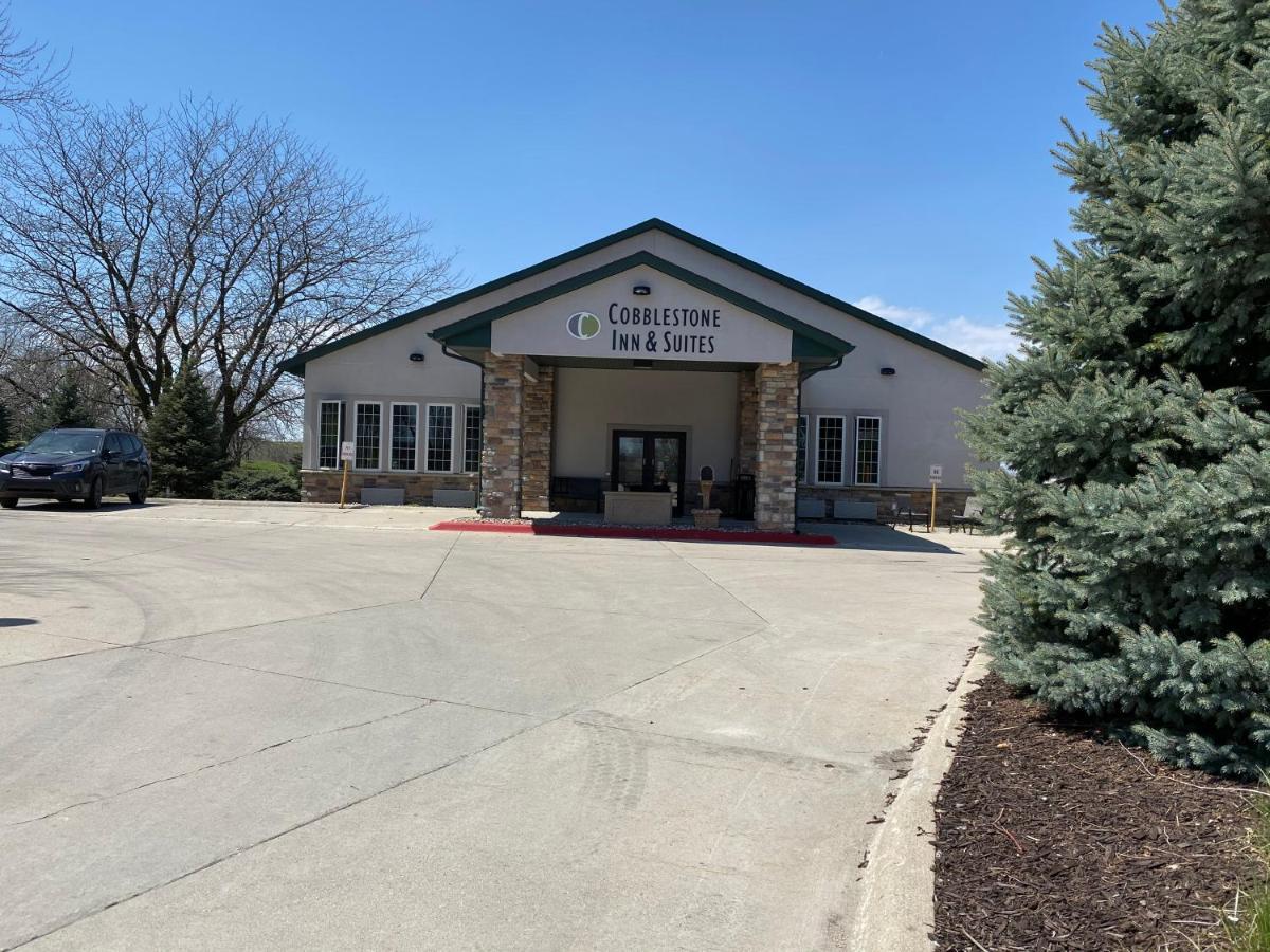 Cobblestone Inn & Suites - Denison | Majestic Hills Exterior foto